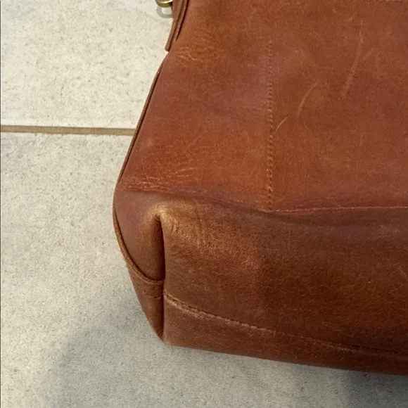 Madewell Transport Leather Crossbody Bag - Picture 5 of 5